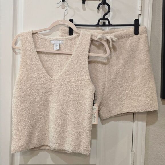 Cupcakes & Cashmere 2-PC Cozy Loungewear Set - Picture 4 of 5